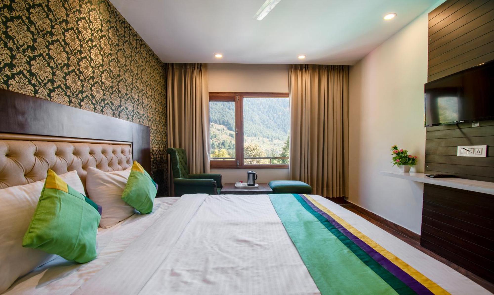 Ambika Residency, Near Hidimba Devi Temple Hotell Manāli Exteriör bild