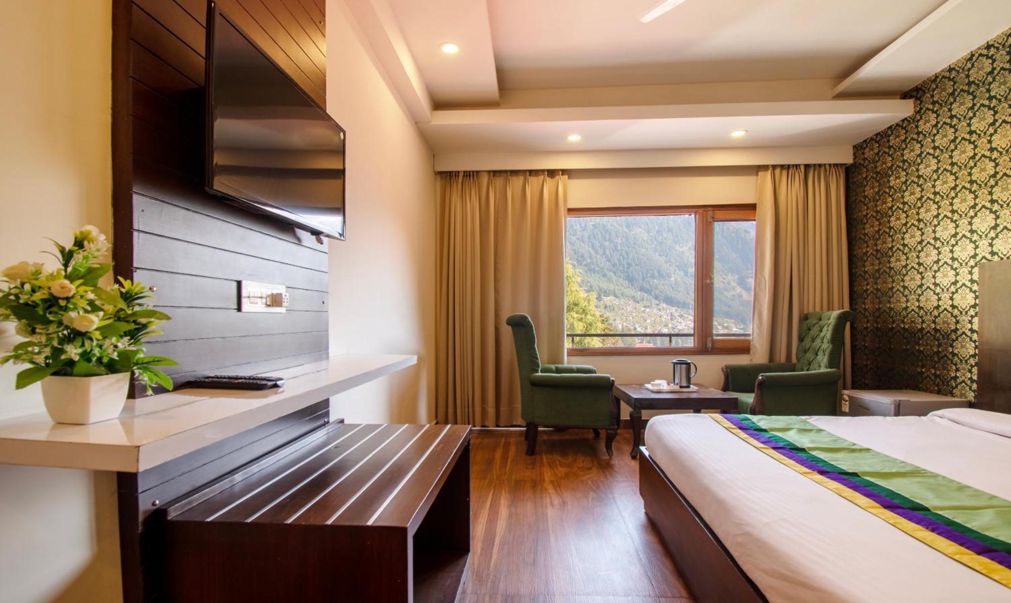 Ambika Residency, Near Hidimba Devi Temple Hotell Manāli Exteriör bild
