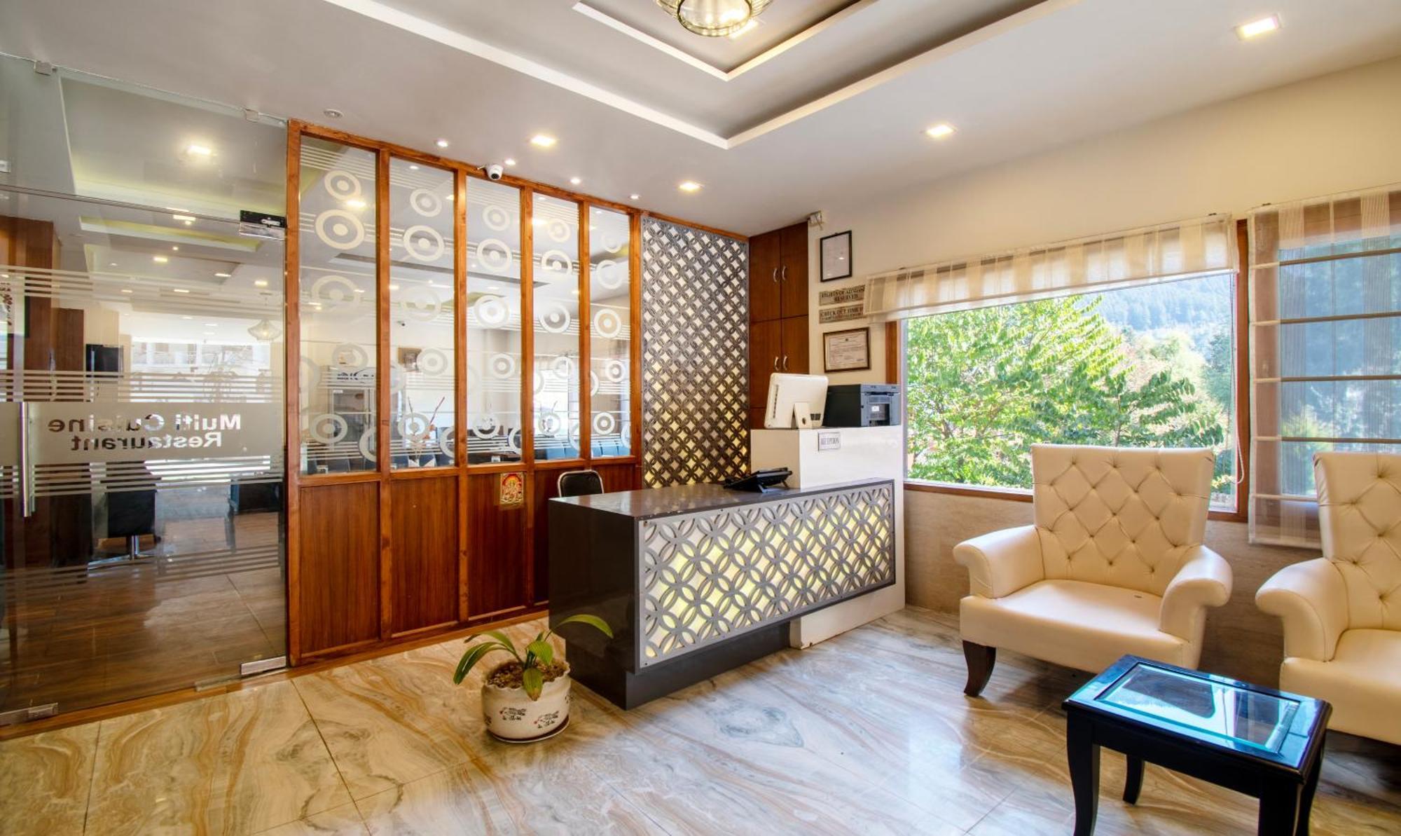 Ambika Residency, Near Hidimba Devi Temple Hotell Manāli Exteriör bild